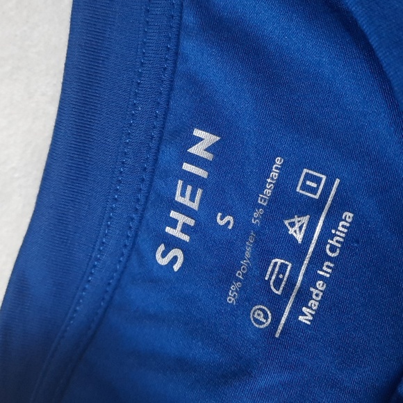 Shein Cropped Long sleeve - Picture 5 of 5